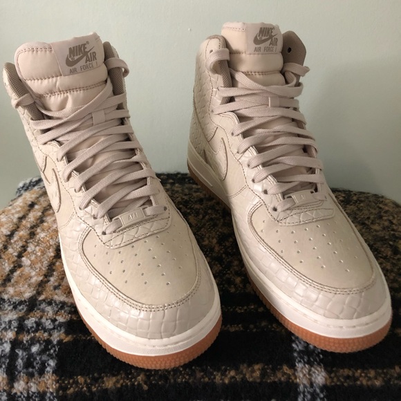 Nike Shoes - Nike Air